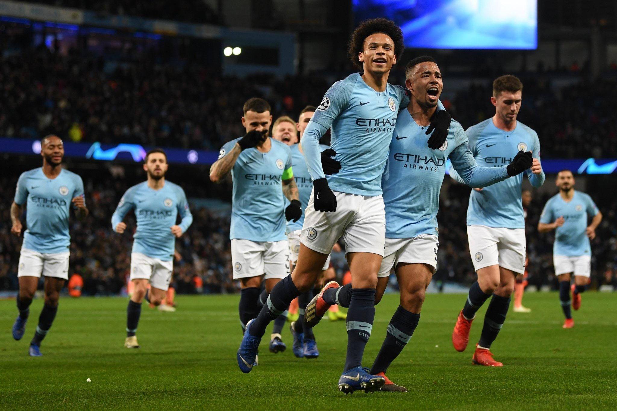 的带领下展 的带领下展